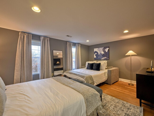 Building Photo - 9 Arnett Ave