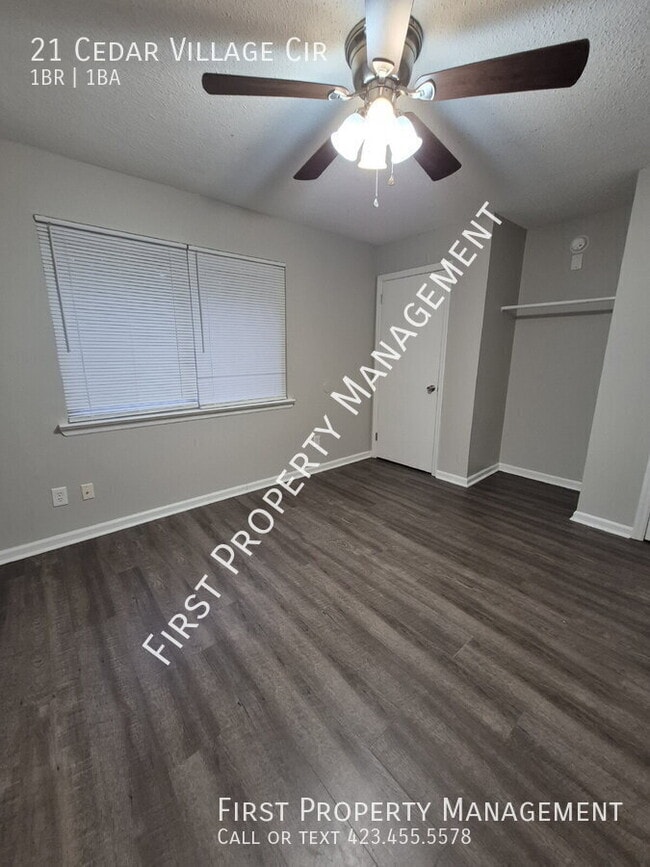 Building Photo - 21 Cedar Village Cir