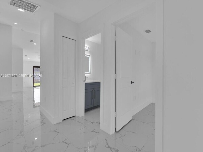 Building Photo - 5117 24th St SW