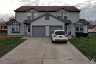 Building Photo - 7213 Feather Ct