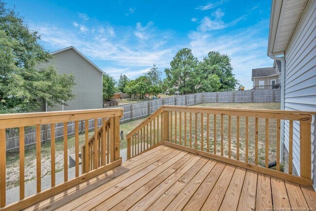 Building Photo - 27 True Blue Dr