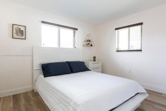 Building Photo - 5261 SW 88th Terrace