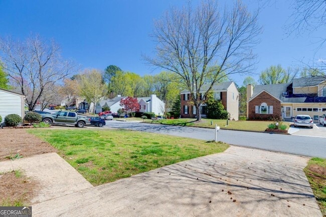 Building Photo - 4091 E Meadow Dr