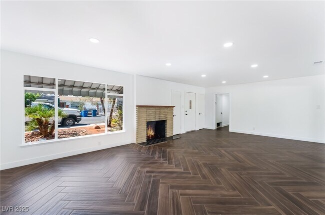 Building Photo - 569 Canosa Ave