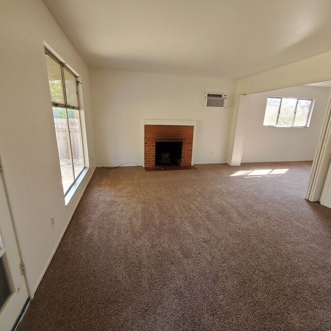 Building Photo - Classic 3bd/2ba single story in Livermore ...