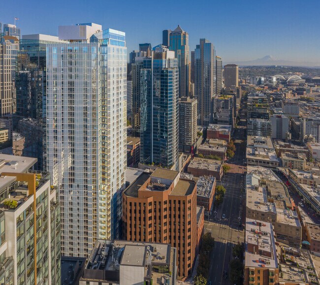 Building Photo - 121 Stewart St