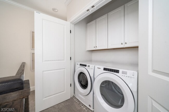 Building Photo - 8 Jessica Ln