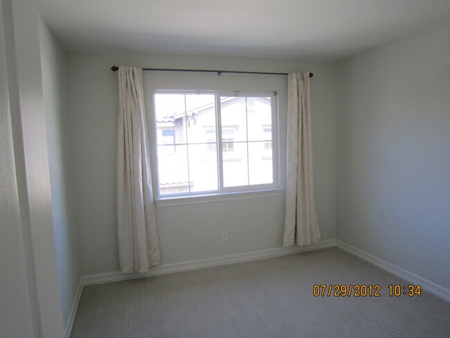 Building Photo - 10410 Duxbury Ln