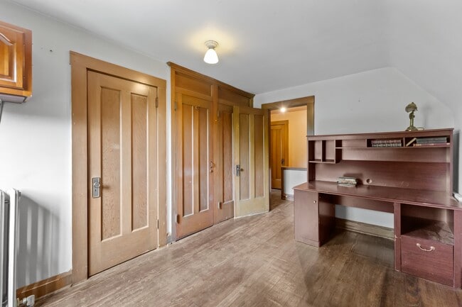 Building Photo - 2260 5th Ave