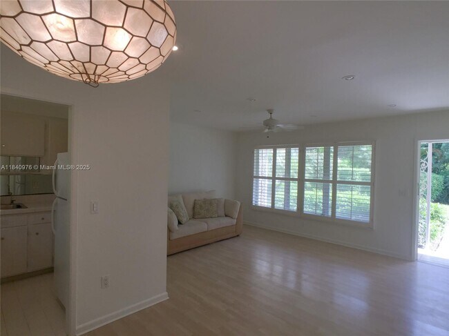 Building Photo - 1025 Langer Way