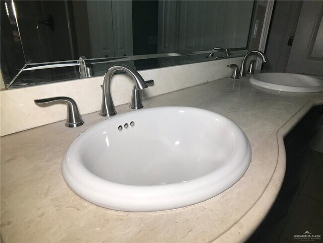 Building Photo - 37 San Jacinto St