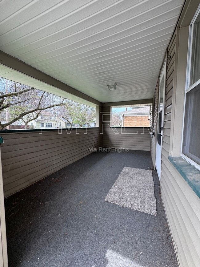 Building Photo - 1855 Flint Ave