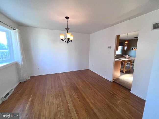 Building Photo - 918 Rockwell Rd