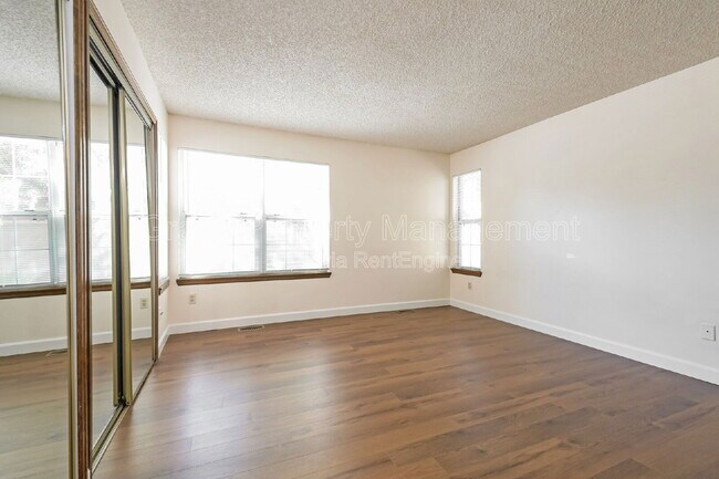 Building Photo - 5863 W Atlantic Pl