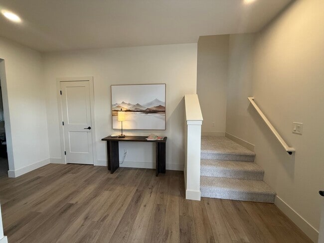 Building Photo - Now renting brand-new 3 bedroom, one study/Den, 2.5 bathroom House $3,650 unfurnished and $6,000 ...
