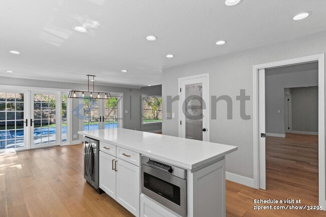 Building Photo - 144 Oakridge Dr