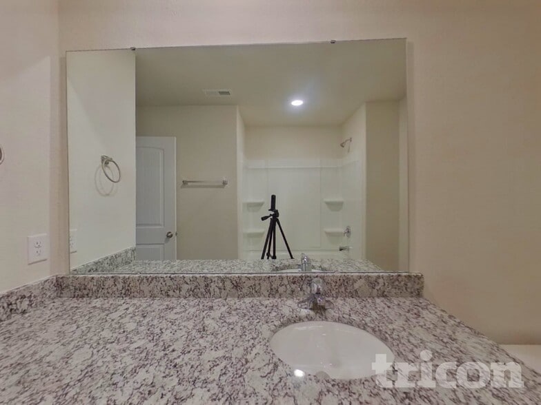 Building Photo - 4008 Reinfield Dr