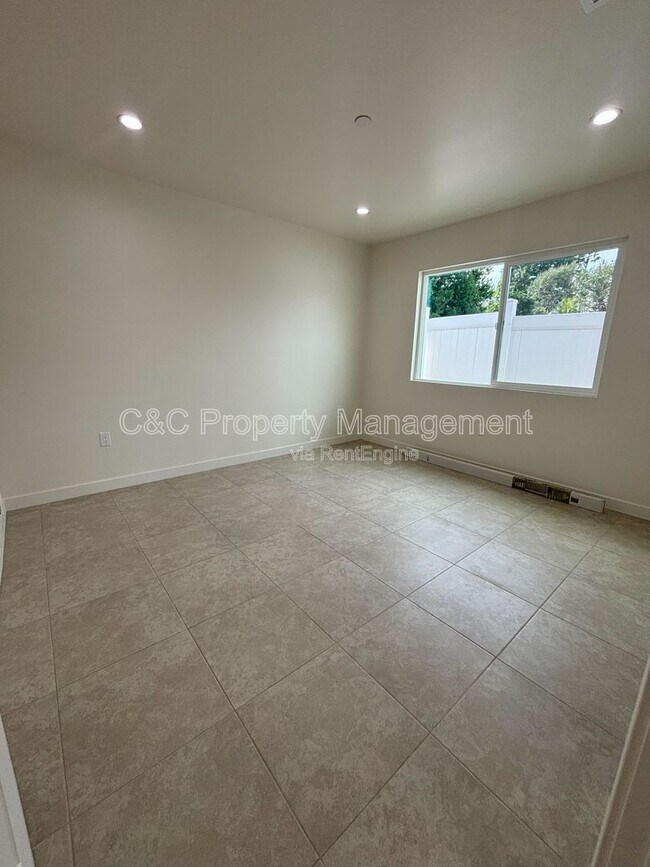 Building Photo - 18110 Gault St