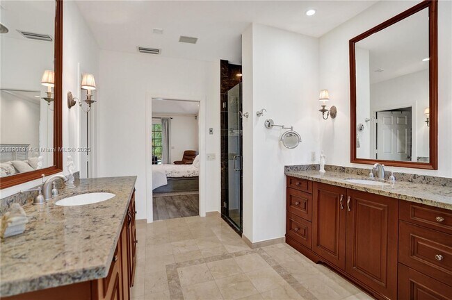 Building Photo - 21190 N Sweetwater Ln