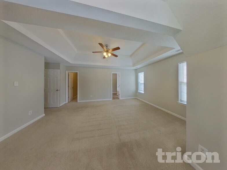 Building Photo - 464 Berkshire Pl