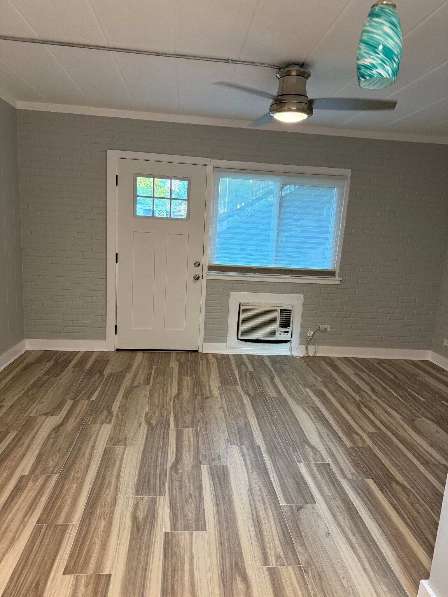 Building Photo - 14 First St SW