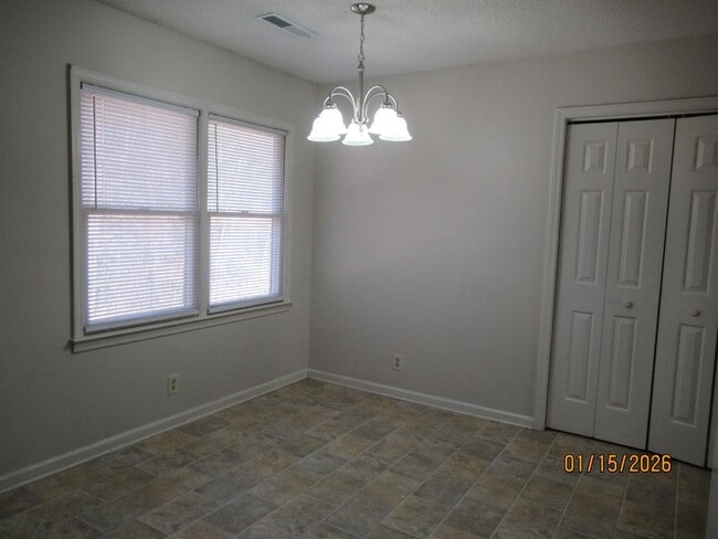 Building Photo - 174 Gertrude Dr