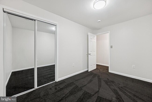 Building Photo - 14910 Cherrywood Dr