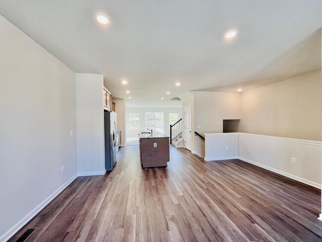 Building Photo - STAFFORD **INTERNET INCLUDED!!**. BRAND NE...