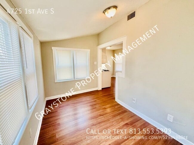 Building Photo - 4725 1st Ave S