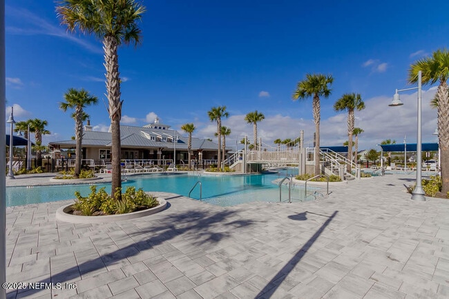 Building Photo - 258 Thistleton Wy