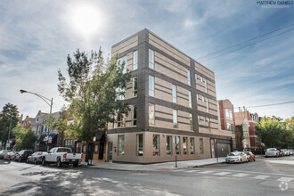 Building Photo - 1607 W Le Moyne St