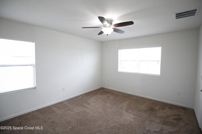 Building Photo - 3959 Alligator Flag Cir