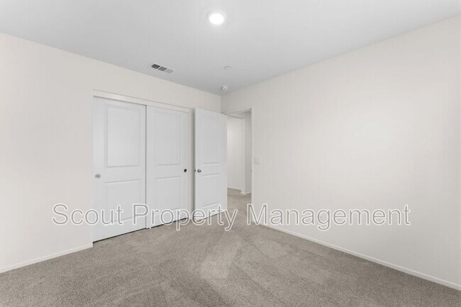 Building Photo - 28841 Cutlass St