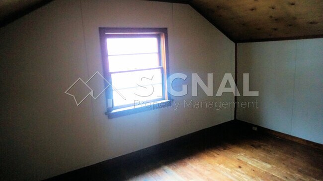 Building Photo - 7230 4th Ave S