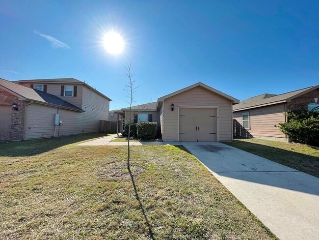 Primary Photo - 113 Robertson Ln