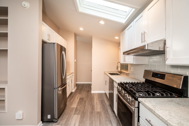 Building Photo - 1239 Ashover Dr