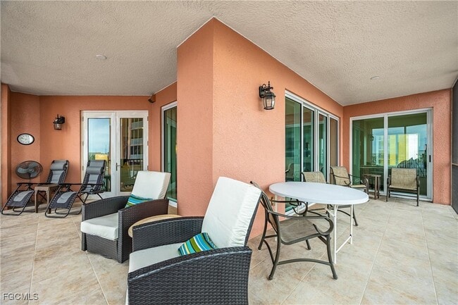 Building Photo - 2745 First St