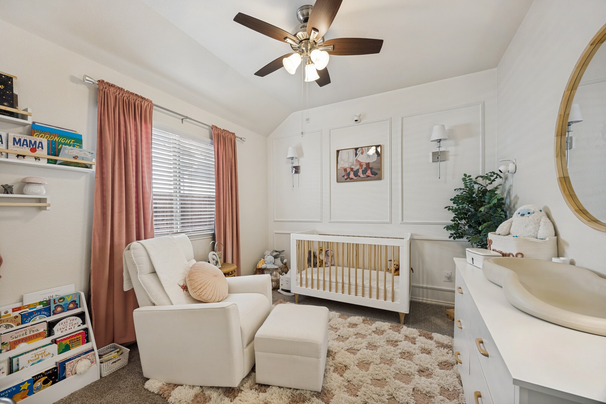 Building Photo - 9716 Hedge Bell Dr