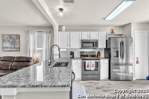 Building Photo - 331 Cedron Chase