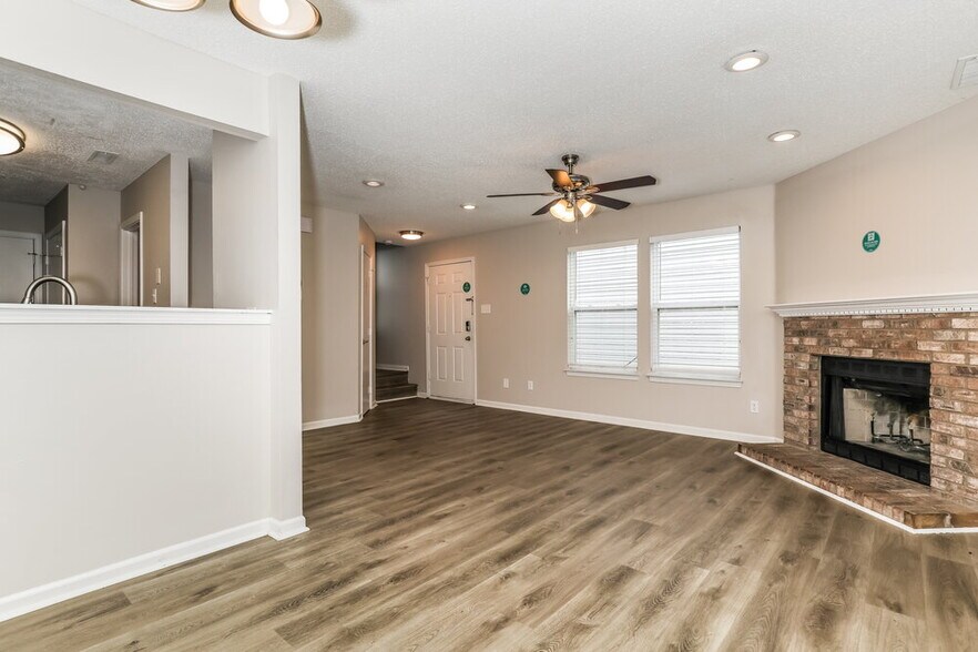 Building Photo - 6653 Stanhope Way