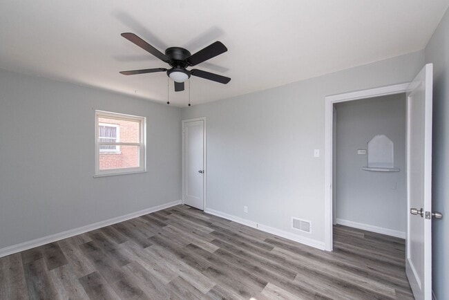 Building Photo - 3053 N Hegry Cir