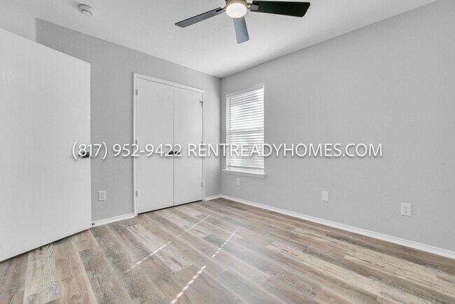 Building Photo - 1508 Pine Ln