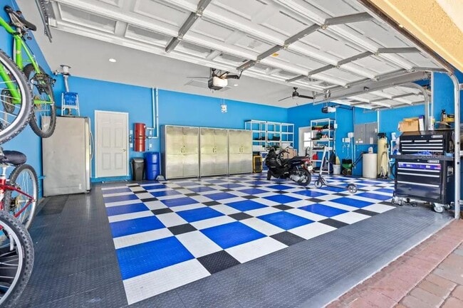 Building Photo - 30324 Laurelwood Ln