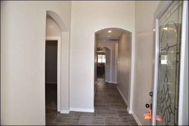 Building Photo - 10617 Hidden Palm Pl