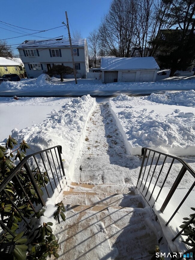 Building Photo - 27 Thomas St