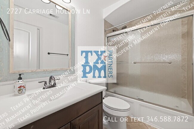 Building Photo - 2727 Carriage Hollow Ln