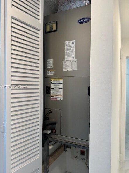 Building Photo - 9729 Costa del Sol Blvd