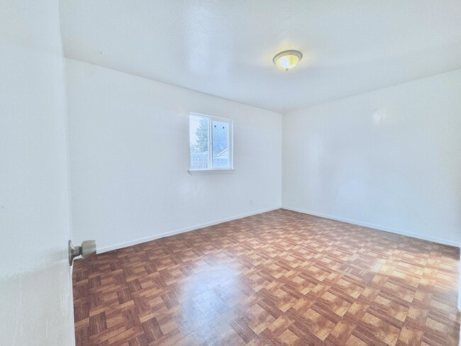 Building Photo - 277 Cherry Way