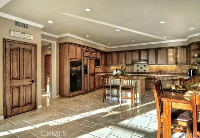 Building Photo - 20275 Vía Natalie