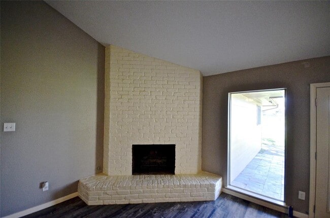 Building Photo - 3543 Tamarisk Ln